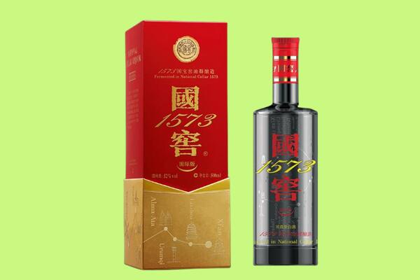 呼和浩特回收国窖1573.jpg